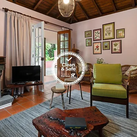 Casas Do Lanco By An Island Сан-Висенти