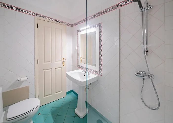 Casas Do Lanco By An Island * São Vicente