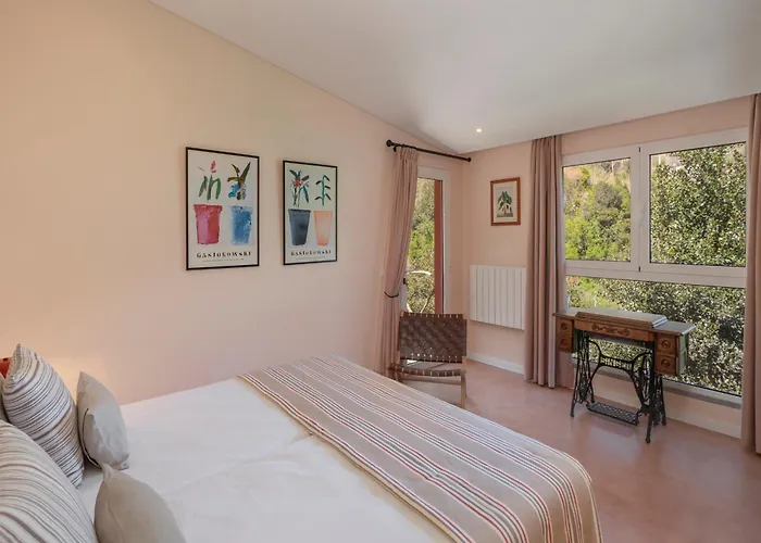 Casas Do Lanco By An Island *