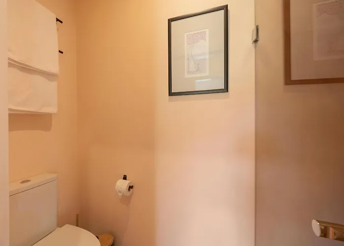 Casas Do Lanco By An Island São Vicente