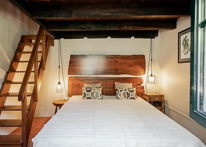 Casas Do Lanco By An Island * São Vicente