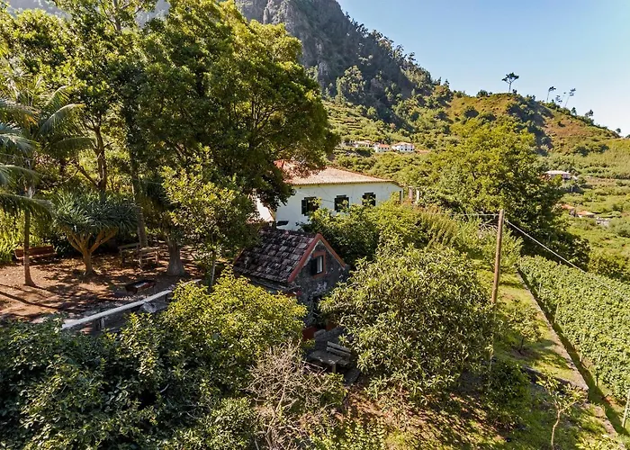 Casas Do Lanco By An Island Feriehus