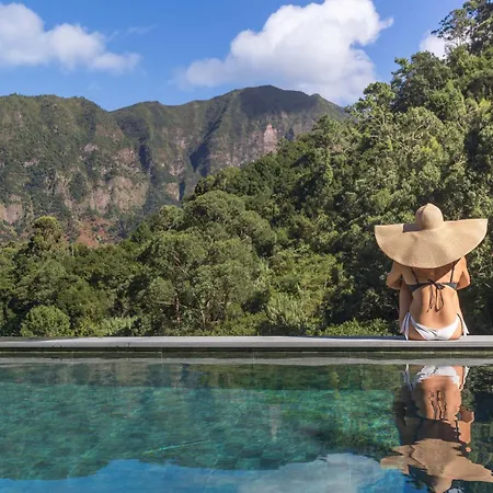 Casas Do Lanco By An Island