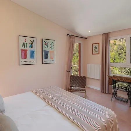 Casas Do Lanco By An Island *