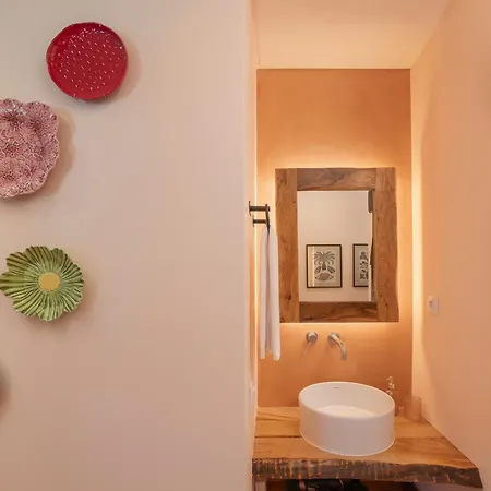 Casas Do Lanco By An Island * São Vicente