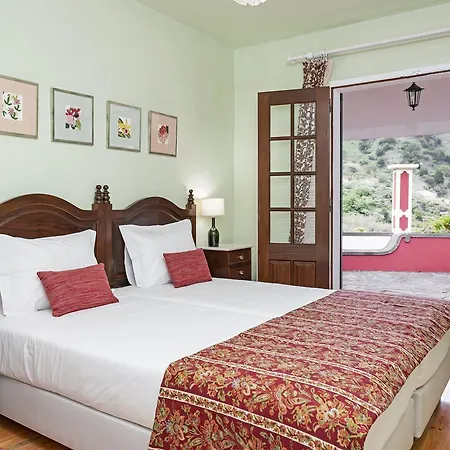 Casas Do Lanco By An Island Holiday home
