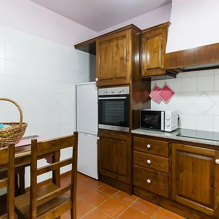 Casas Do Lanco By An Island * São Vicente