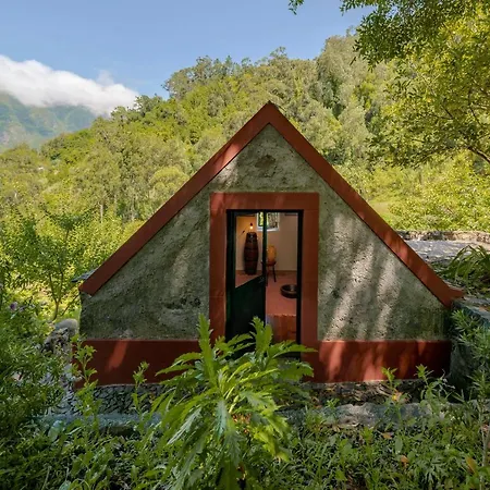 Casas Do Lanco By An Island *