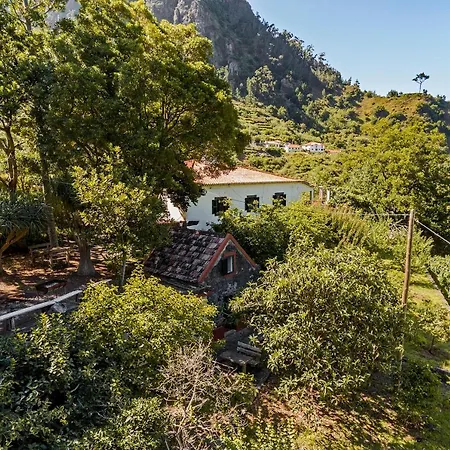 Casas Do Lanco By An Island Feriehus