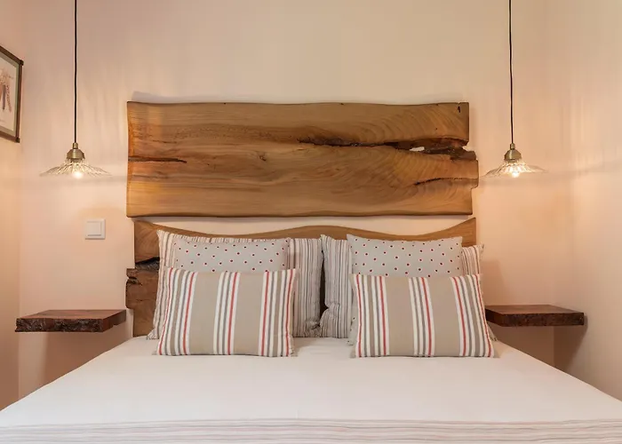 Casas Do Lanco By An Island * São Vicente