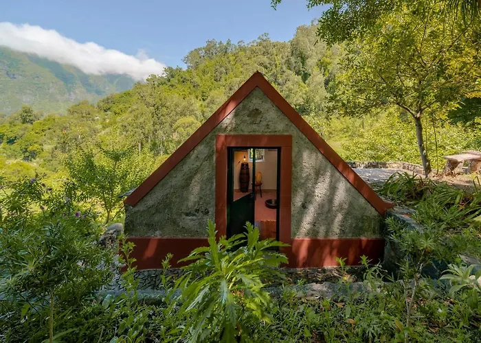 Casas Do Lanco By An Island *